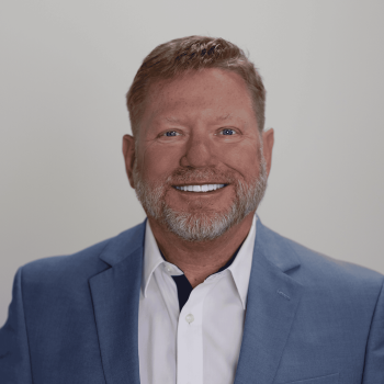Kelly Wolfe 2025 Headshot3